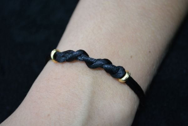 Pulseira cetim nó marinheiro - P1356