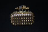 Clutch dourada com spikes - B1201