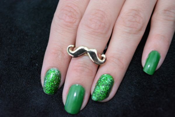 Anel falange mustache dourado - AF1202