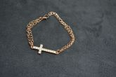 Pulseira cruz rose - P1634