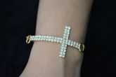 Pulseira cruz fina strass - P1316