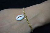 Pulseira búzio dourada - P1362